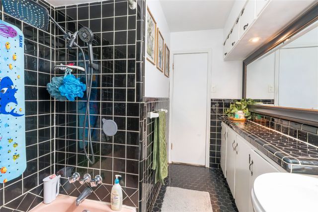 2422 Santa Cruz Drive, Dallas, TX 75227