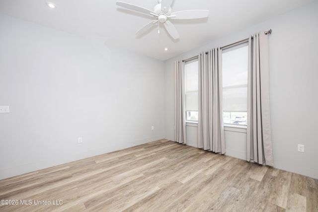 2501 Bienville Boulevard, 424, Ocean Springs, MS 39564