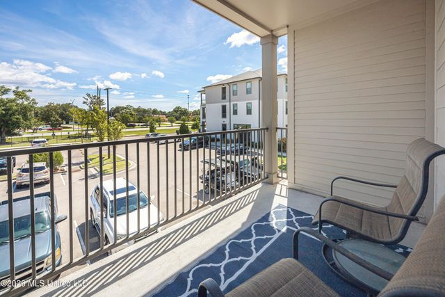 2501 Bienville Boulevard, 424, Ocean Springs, MS 39564