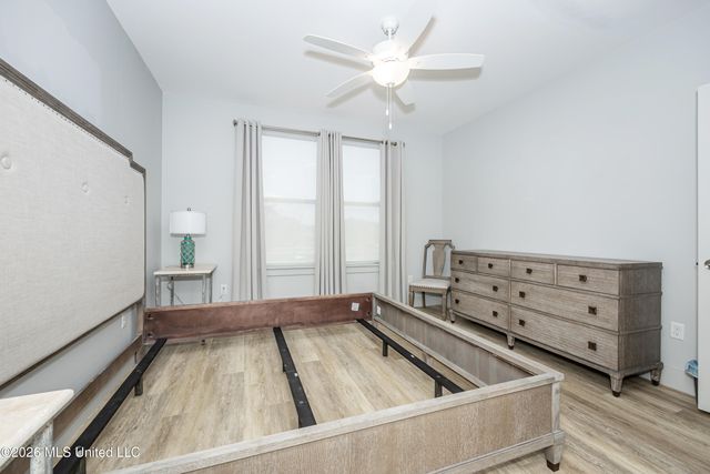 2501 Bienville Boulevard, 424, Ocean Springs, MS 39564