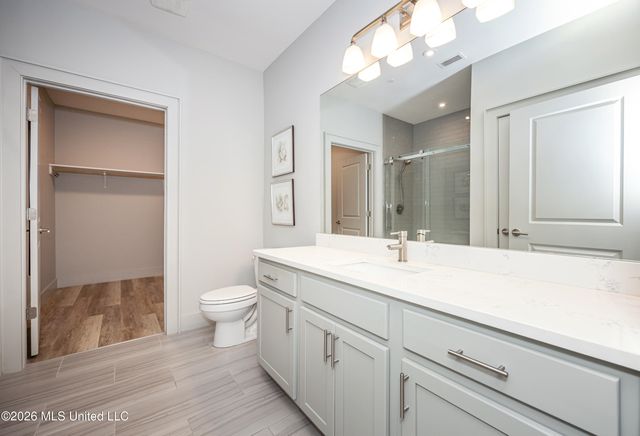 2501 Bienville Boulevard, 424, Ocean Springs, MS 39564