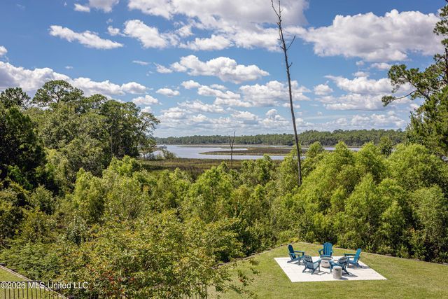 2501 Bienville Boulevard, 424, Ocean Springs, MS 39564