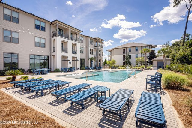 2501 Bienville Boulevard, 424, Ocean Springs, MS 39564