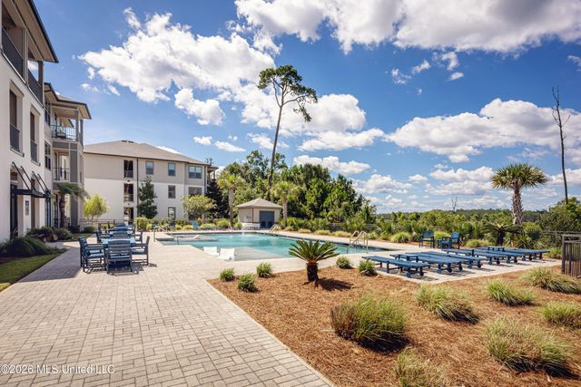 2501 Bienville Boulevard, 424, Ocean Springs, MS 39564
