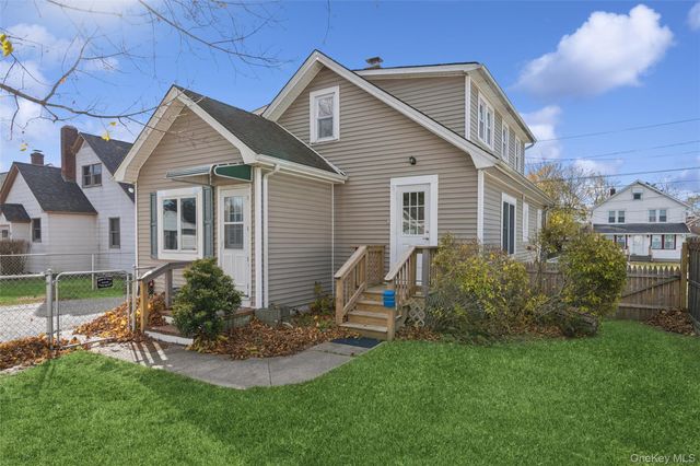 374-376 Marcy Avenue, Riverhead, NY 11901