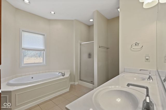 1594 W 400 N, Franklin, IN 46131