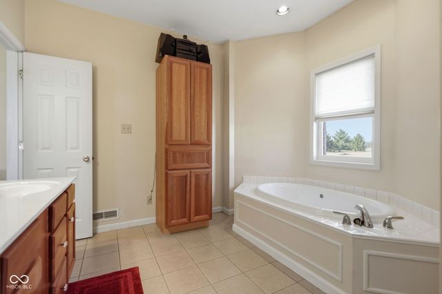 1594 W 400 N, Franklin, IN 46131