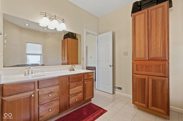 1594 W 400 N, Franklin, IN 46131