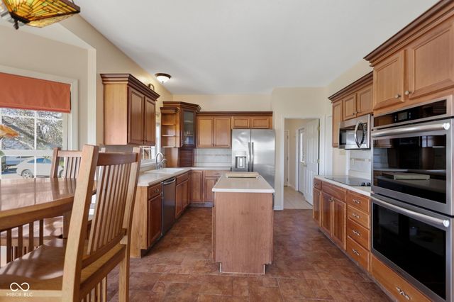 1594 W 400 N, Franklin, IN 46131