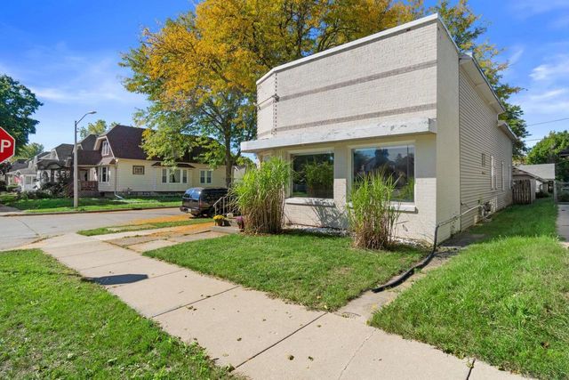 1579 S 56th STREET, West Allis, WI 53214