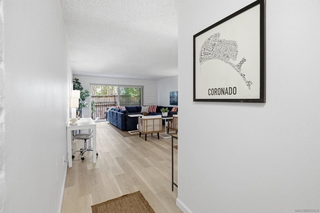 Image 2 of property listing at 933 D Avenue, Coronado, CA 92118