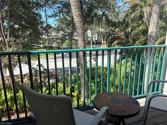 55 Emerald Woods DR # C8, Naples, FL 34108