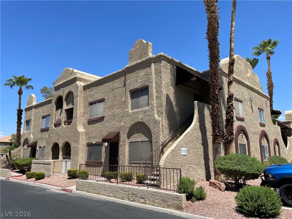 5101 Pioneer Avenue 203, Las Vegas, NV 89146 — photo 3