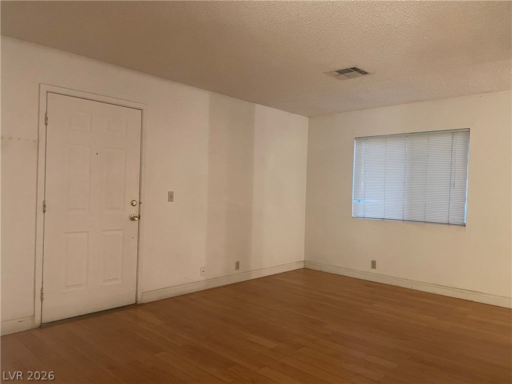 5101 Pioneer Avenue 203, Las Vegas, NV 89146 — photo 4