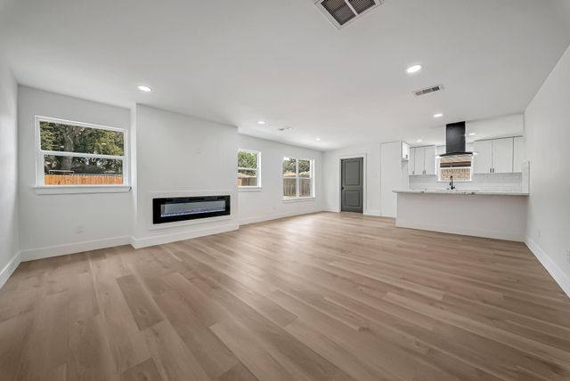 10511 Sagepine Lane, Houston, TX 77089
