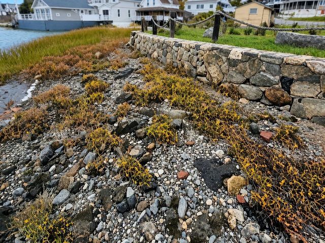 15 Bay St, Hull, MA 02045