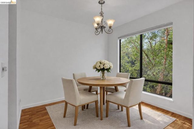 490 N Civic Dr 409, Walnut Creek, CA 94596