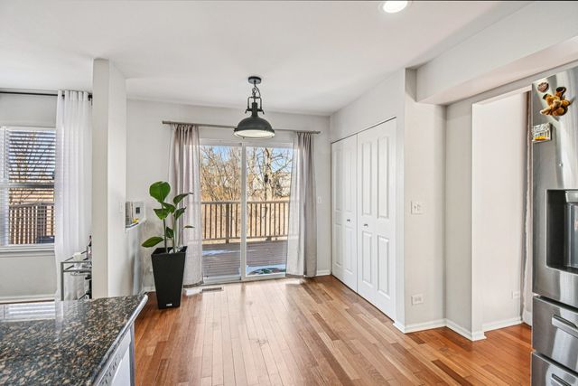 2834 Forestview Drive, Carpentersville, IL 60110