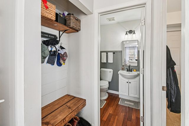 2834 Forestview Drive, Carpentersville, IL 60110