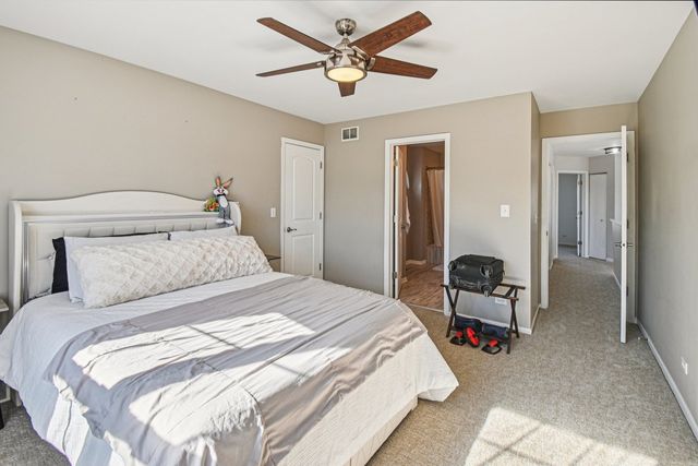 2834 Forestview Drive, Carpentersville, IL 60110