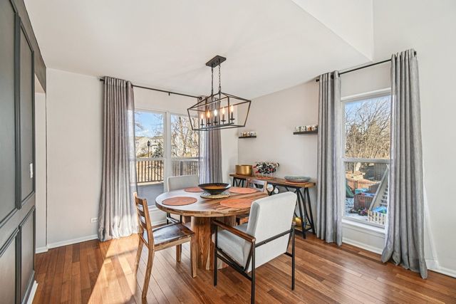 2834 Forestview Drive, Carpentersville, IL 60110