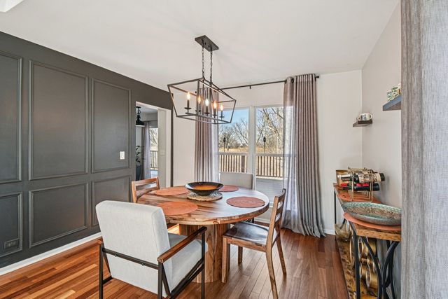 2834 Forestview Drive, Carpentersville, IL 60110