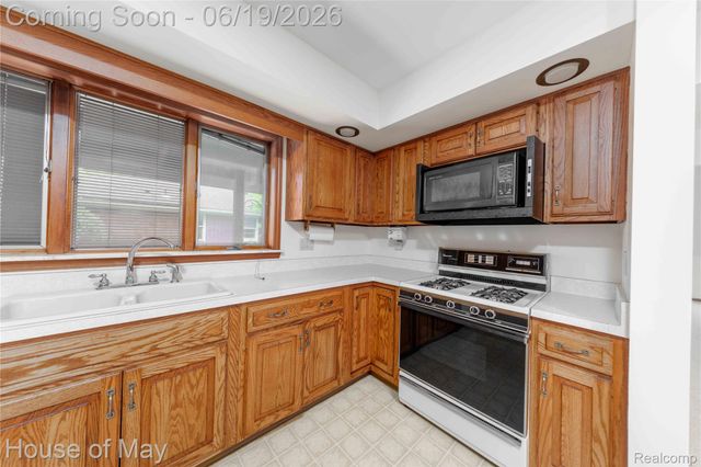 12080 Belleville Road, Van Buren Charter Township, MI 48111