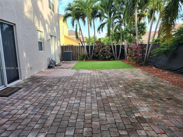 23902 SW 108th Ave, Homestead, FL 33032