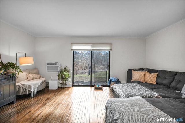 13 McKenna Drive, Middletown, CT 06457