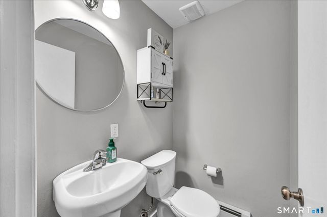 13 McKenna Drive, Middletown, CT 06457