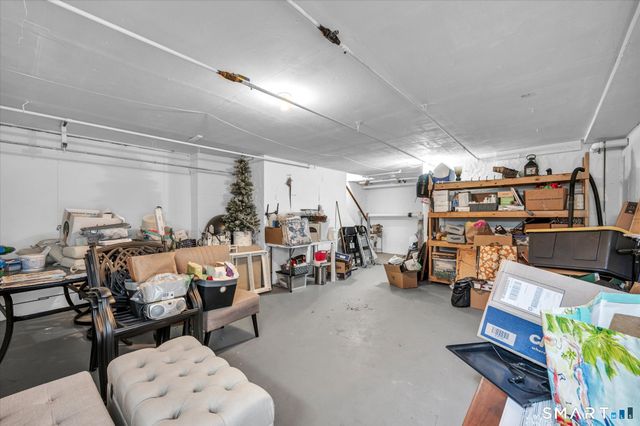 13 McKenna Drive, Middletown, CT 06457