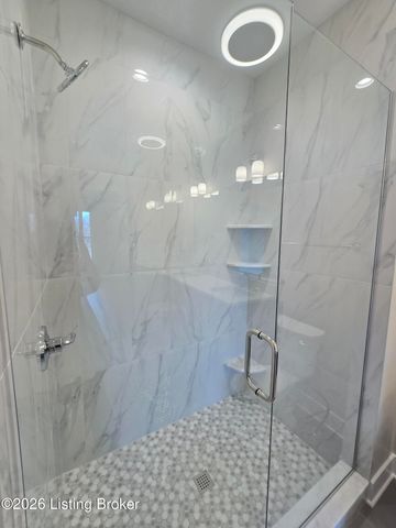 4417 Lochridge Pkwy, Jeffersontown, KY 40299