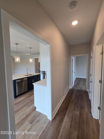 4417 Lochridge Pkwy, Jeffersontown, KY 40299