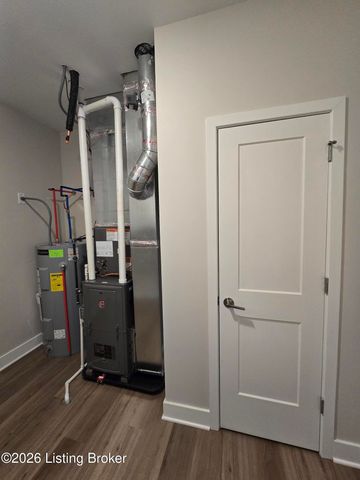 4417 Lochridge Pkwy, Jeffersontown, KY 40299