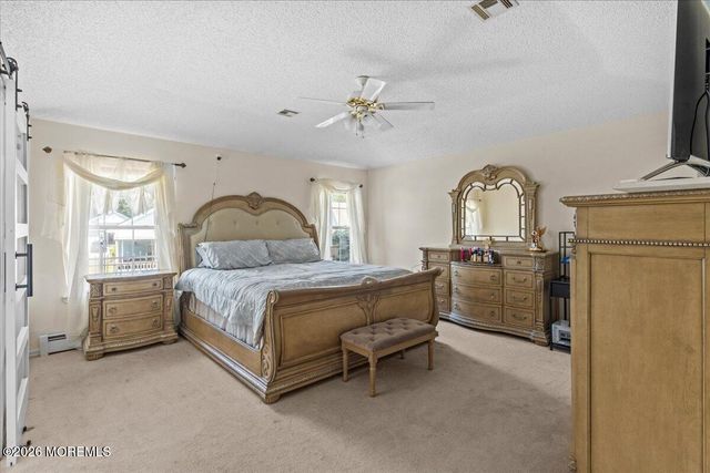 5 Harrow Court, Toms River, NJ 08757