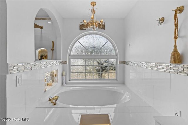 5 Harrow Court, Toms River, NJ 08757
