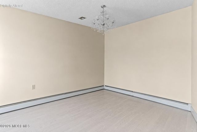 5 Harrow Court, Toms River, NJ 08757