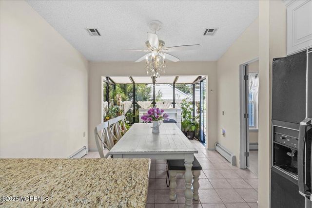 5 Harrow Court, Toms River, NJ 08757