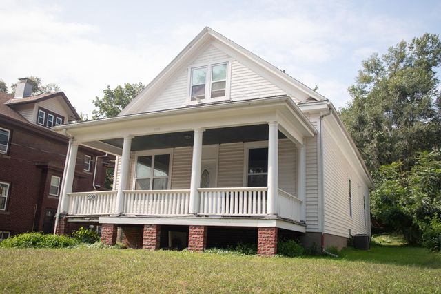 220 HARRISON Street, Council Bluffs, IA 51503