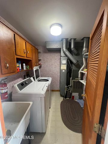 28 Bayview Drive, Waretown, NJ 08758