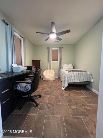 28 Bayview Drive, Waretown, NJ 08758
