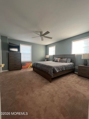 28 Bayview Drive, Waretown, NJ 08758