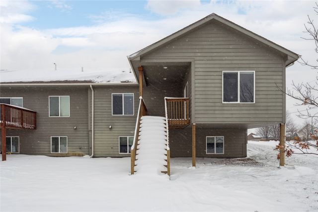 2405 3rd Avenue SE, Altoona, IA 50009