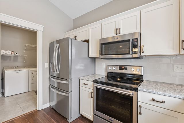 2405 3rd Avenue SE, Altoona, IA 50009