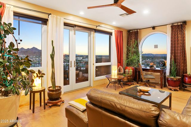 10005 N 1ST Drive, Phoenix, AZ 85021