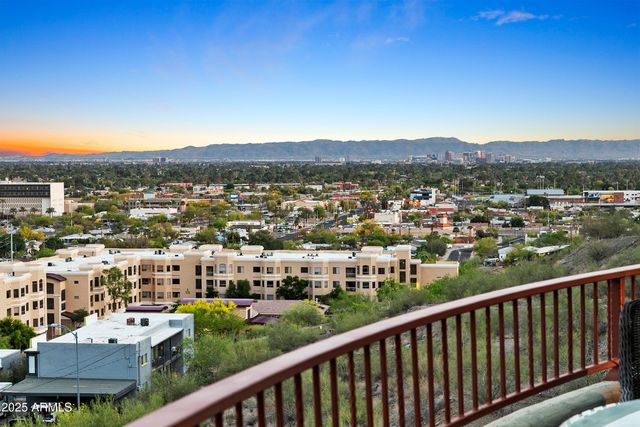 10005 N 1ST Drive, Phoenix, AZ 85021