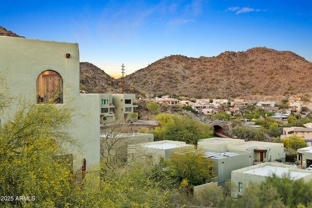 10005 N 1ST Drive, Phoenix, AZ 85021