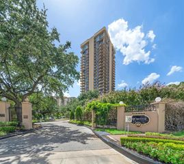 3350 Mccue Road 603, Houston, TX 77056