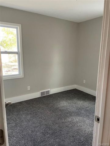 15820 Indiana Street, Detroit, MI 48238