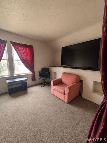127 14th St, Buffalo, NY 14213